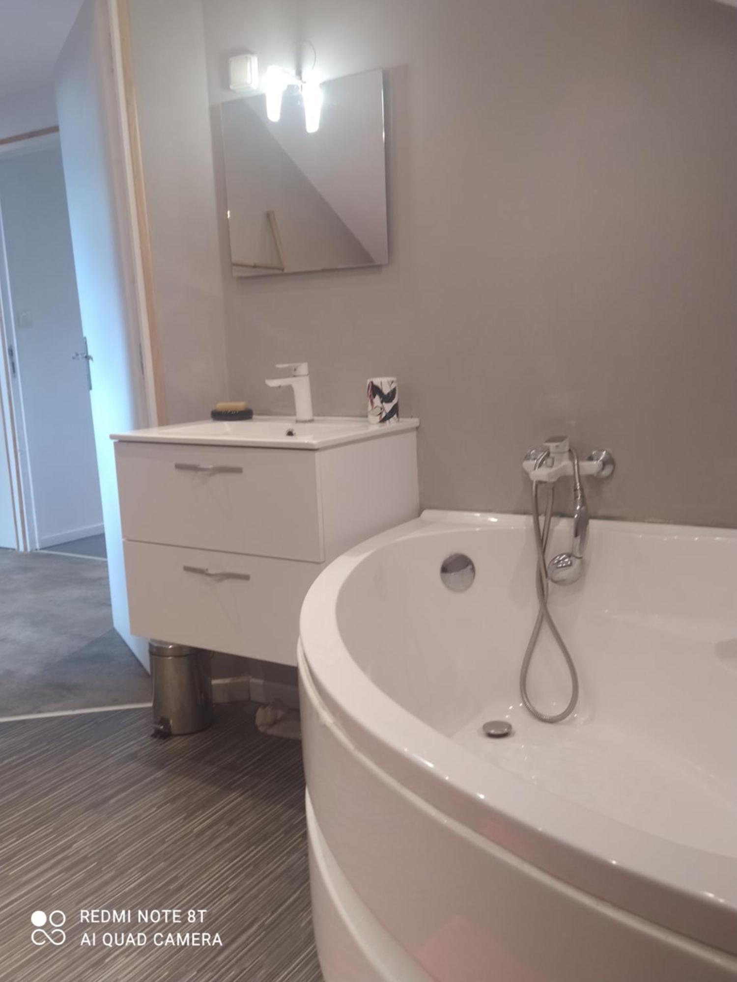 לה טאמפון Petit Appartement Dans Une Maison Individuelle מראה חיצוני תמונה